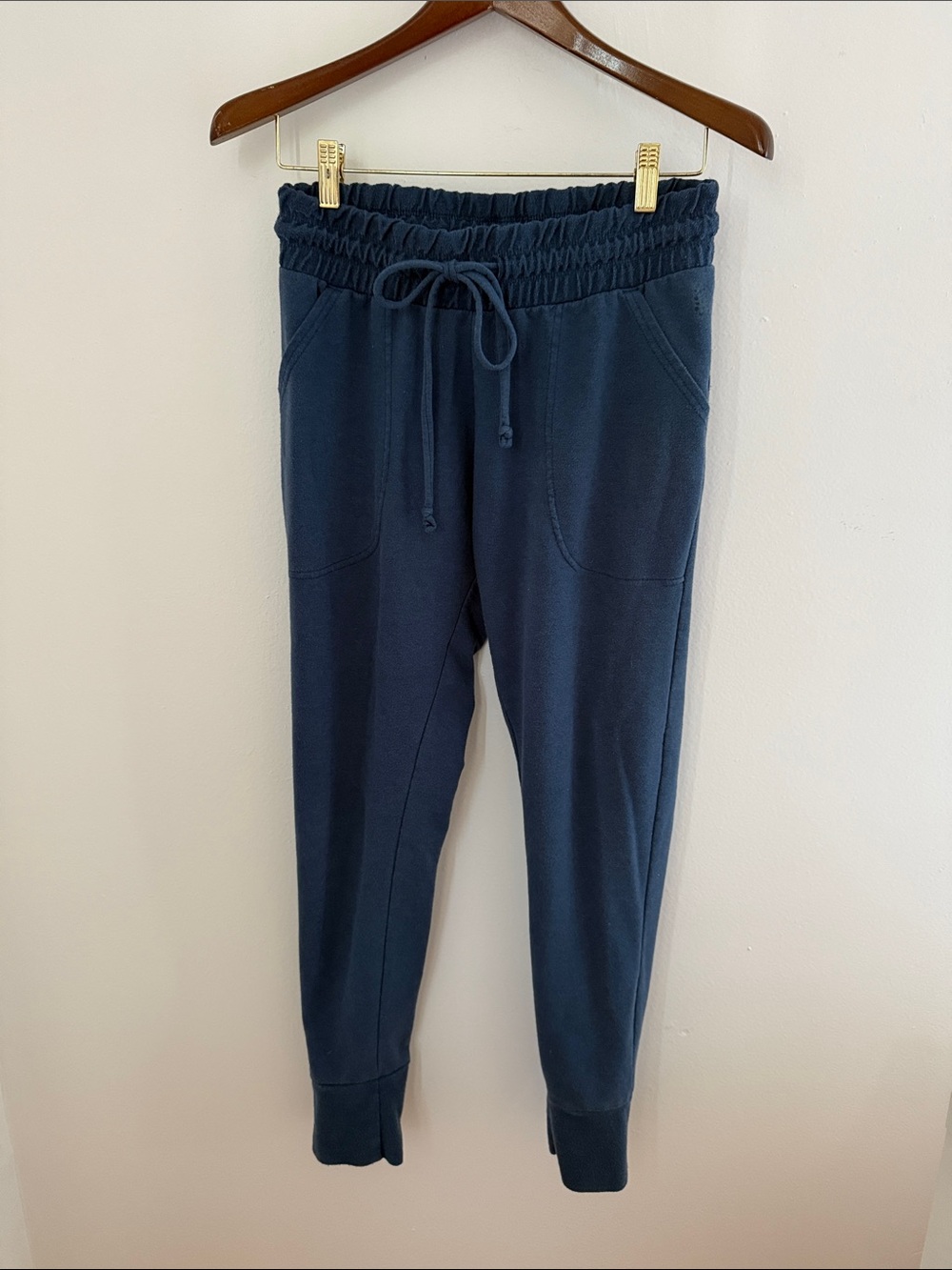 Free People Cozy Drawstring Jogger sweatpants - Navy size XS